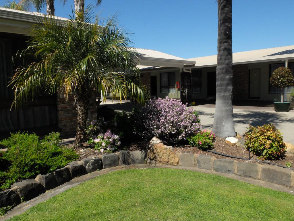 Barooga River Gums Motor Inn Exterior photo